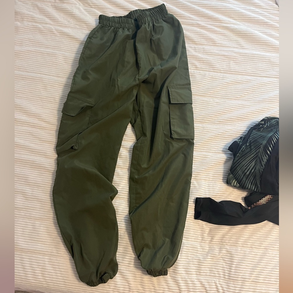 high waisted joggers silky feel with pockets.  Figure flattering fit